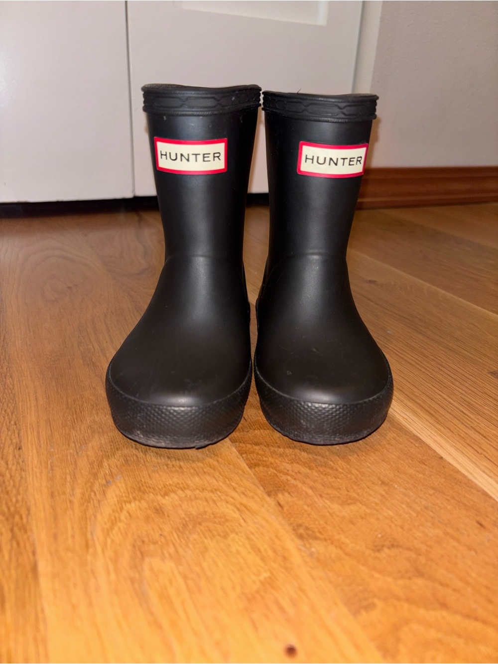 Hunter Kids Black Rain Boots. Size 4T/US size 5